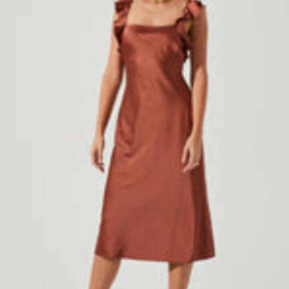 Astr Dresses & Skirts - ASTR Midi Dress